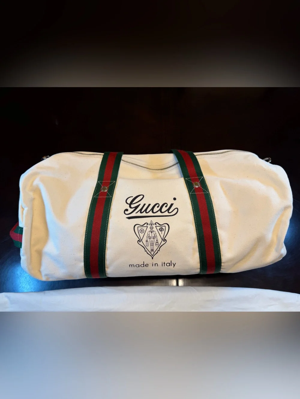 New Authentic Gucci Crest Logo Ivory Canvas Duffle Bag Large